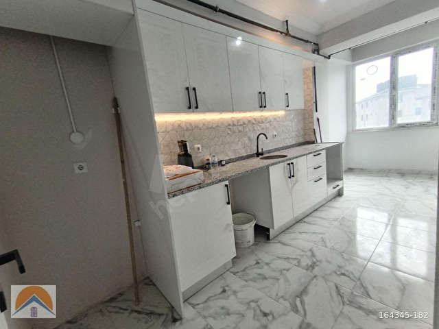 ÇEKMEKÖY EKŞİOĞLU MAH. 5+1 ÇATI DUBLEKS 180 m2 - Görsel 5
