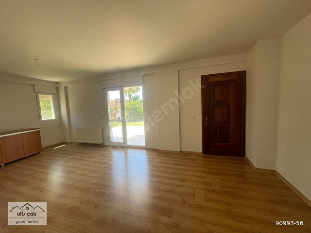 Urla Zeren Konutlarında Site içi 7/24 Güvenlikli Kiralık Villa - Görsel 24