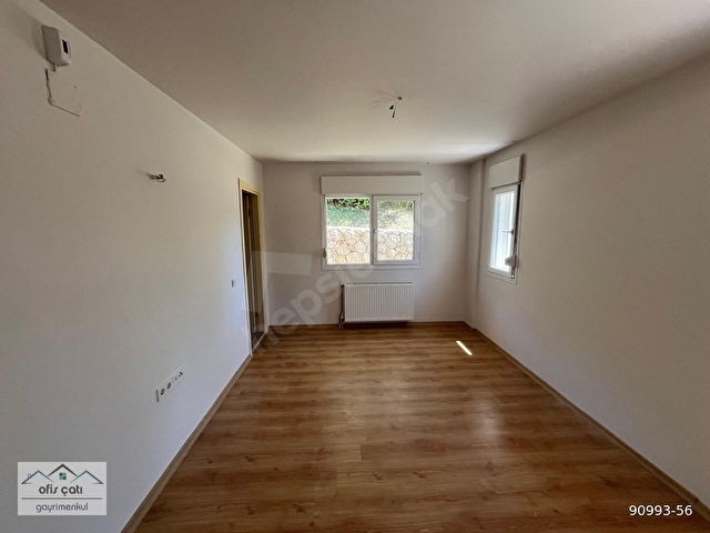 Urla Zeren Konutlarında Site içi 7/24 Güvenlikli Kiralık Villa - Görsel 23