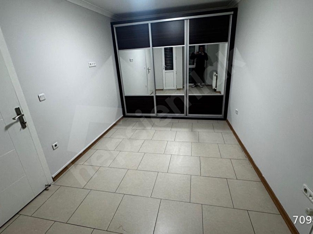 Şişli fulya yeni bina 1+1 beyaz eşyalı tv üniteli gardolaplı temiz yeni boyalı - Görsel 9