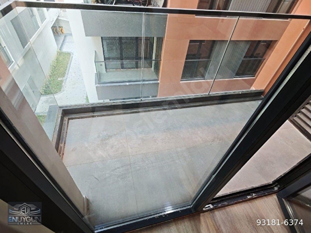 ÜSKÜDARDA K OTOPARLI LÜKS SİTEDE 3+1 SIFIR ARA KAT DAİRE - Görsel 4