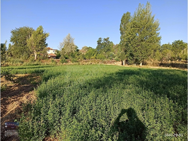 YALVAÇ KURUSARI YEŞİLLİKLER İÇERİSİNDE İMARLI 520M2 SATILIK ARSA - Görsel 17