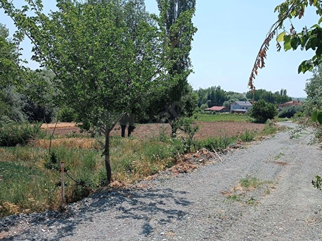 YALVAÇ KURUSARI YEŞİLLİKLER İÇERİSİNDE İMARLI 520M2 SATILIK ARSA - Görsel 7