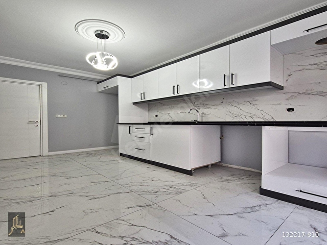 BEYLİKDÜZÜ YAKUPLU MAH CADDE ÜZERİNDE BÖLGENİN EN UYGUN 3+1 135 M² SATILIK DAİRESİ - Görsel 6