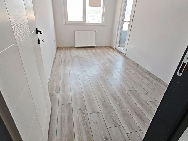 AKŞEMSETİN MAH.DE KURTKÖYE SINIR İEET KARŞISI 2+1 100M2 ARA KAT - Görsel 16