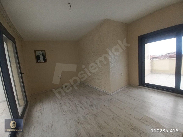 YEŞİM EMLAKTAN KARŞIYAKA ANADOLU CADDESİ ÜZERİNDE  4+1 KİRALIK DUBLEKS DAİRE - Görsel 9