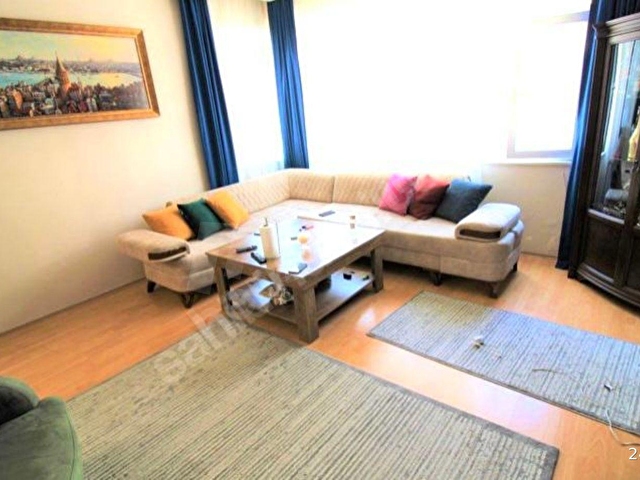 Şişli Cumhuriyet Cad 2 Paraleli bakımlı Satılık Ara Kat Daire 24317061