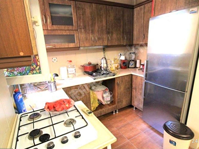 Şişli Cumhuriyet Cad 2 Paraleli bakımlı Satılık Ara Kat Daire 24317061