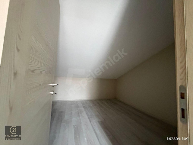 C21 İZ MEHMET ÇAKARDAN OTTOMAN OTEL YAKINI KİRALIK 4+1 DAİRE - Görsel 29