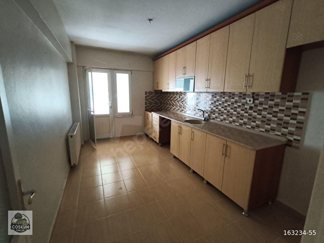 AYVALIK MARİNAYA YAKIN KALORİFERLİ KİRALIK 3+1 GENİŞ DAİRE - Görsel 25