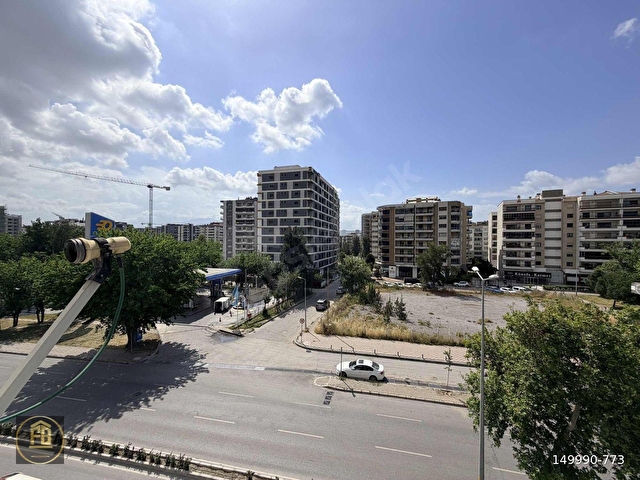 BAYRAKLI FOLKART VE ADLİYE YAKINI 180 m2 3+1 KİRALIK OFİS