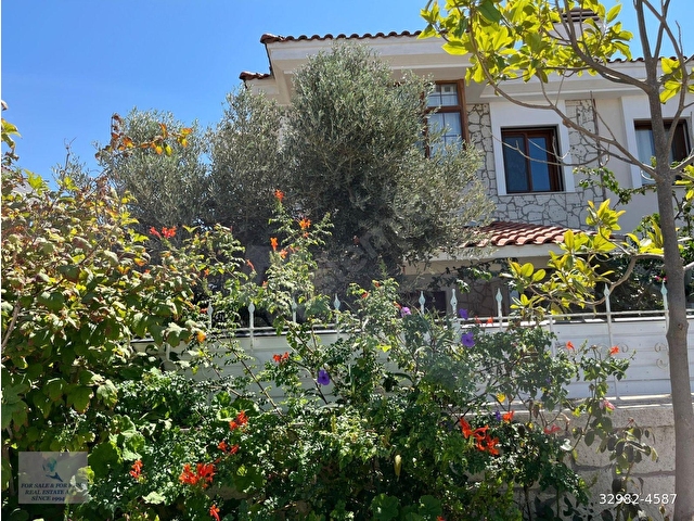 FOR SALE & FOR RENTTEN 3+1 ALAÇATIDA 300M2 İKİZİN TEKİ VİLLA - Görsel 19