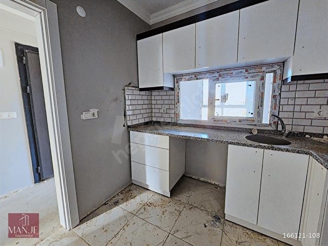 FOÇA YENİBAĞARASI 1+1 MERKEZİ KONUM YOLA CEPHE SATILIK DAİRE - Görsel 12
