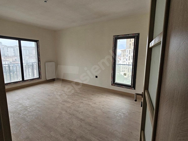 MALTEPE TOKİ ATIŞOKULUNDA KİRALIK ÜÇ CEPHE 89M2 GENİŞ 2+1 DAİRE - Görsel 4