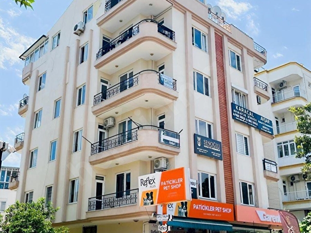 KONYAALTI ATATÜRK CADDESİNE CEPHE TABELA DEĞERİ OLAN GENİŞ 3+1