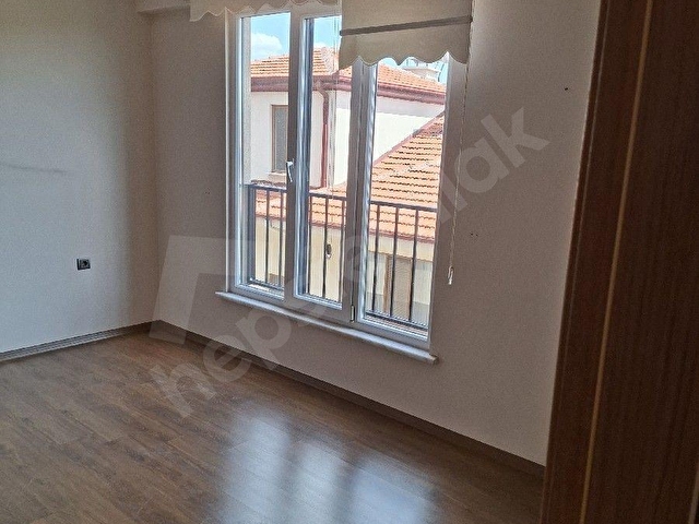 KONYA MERAM ULUIRMAKTA 3+1 KİRALIK ARAKAT DAİRE - Görsel 23