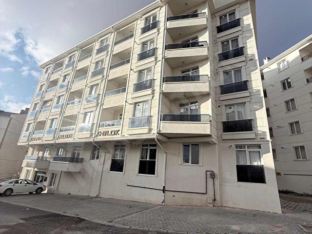 *KURT EMLAK* CAMPUS DELUXE FULL EŞYALI 1+1 SATILIK DAİRE - Görsel 2
