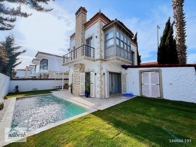 Alaçatı Hacımemişe Yakın Nilberkden Havuzlu Kiralık Villa - Görsel 3