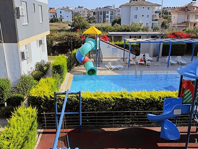 Dalaman Merkezde Çift Havuzlu Sitede 2+1 Eşyalı Kiralık Daire