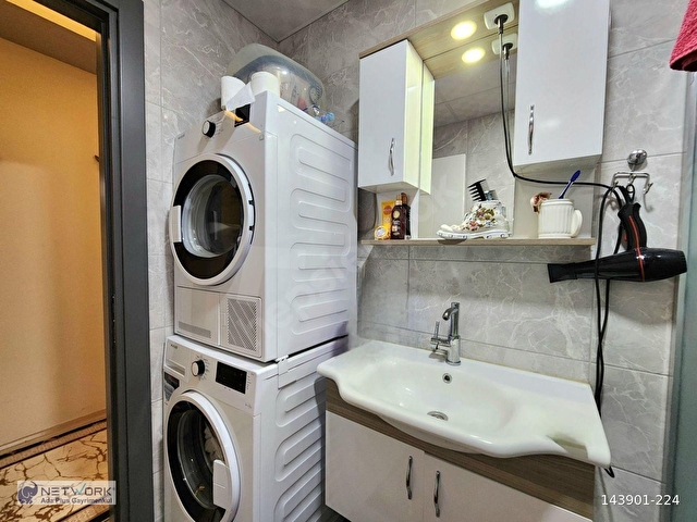 KUŞADASI NDA DENİZE YÜRÜYÜŞ MESAFESİNDE SATILIK YENİ 2+1 DAİRE - Görsel 15