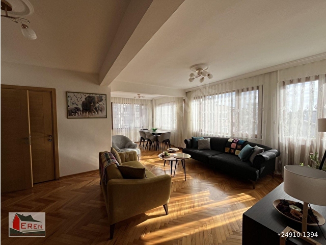 CİHANGİR MÜKEMMEL LOKASYONDA, 3+1, 135 M2, KÖŞE KONUMLU, MASRAFSIZ 4.KAT - Görsel 2