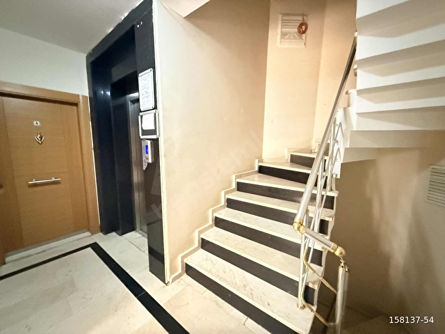 Çekmeköy Taşdelende Kiralık 2+1 Apartman Dairesi Merkeze Yakın - Görsel 2