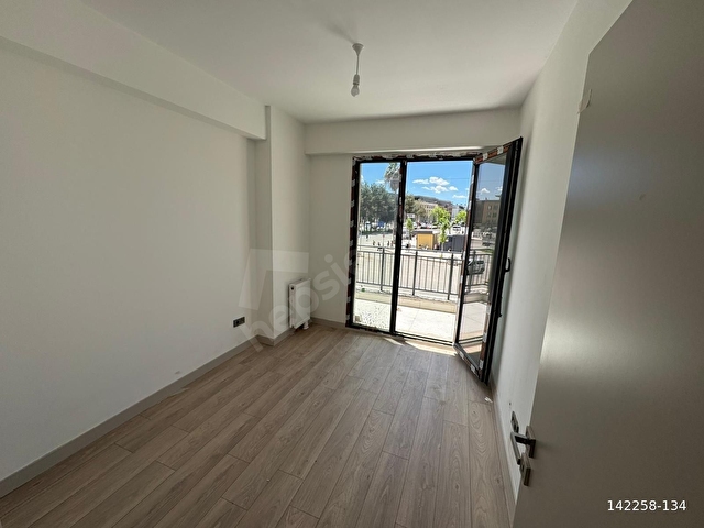 MERKEZİ KONUMDA 3+1 ANA YOLA CEPHELİ DÜKKAN ÜSTÜ DAİRE - Görsel 9