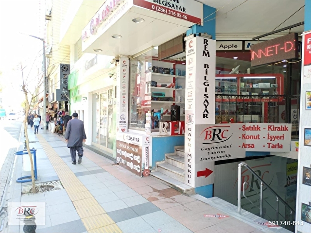 Çanakkale Biga Kıbrıs Şehitleri Caddesinde Lüks Kiralık Ofis - Görsel 19