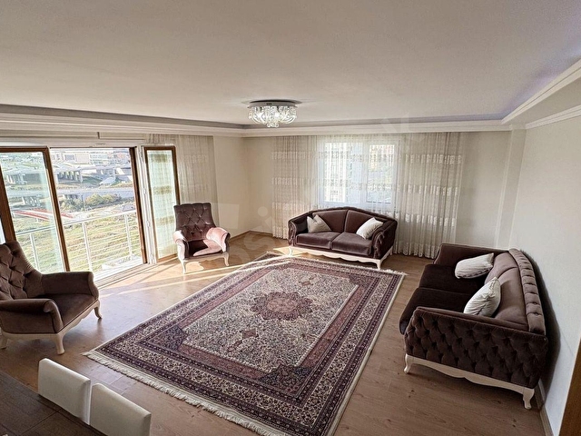 BAŞAKŞEHİR DE SİTE İÇERİSİNDE 3+1 GENİŞ M2 DAİRE FIRSATI!