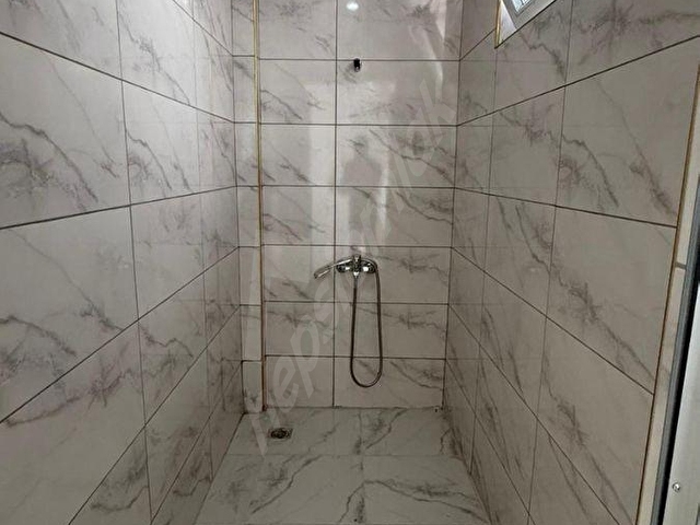 ÖZ GAYE EMLAKTAN DEVELİ BAHÇELİEVLER ANA CADDE ÜZERİ SATILIK DAİRE - Görsel 12