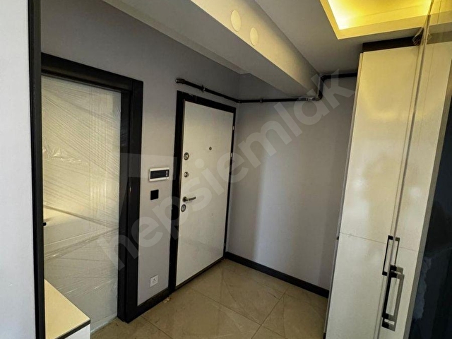 MENDERESTE OTURUMA HAZIR LÜX İŞÇİLİKLİ ARAKAT 2+1 DAİRE 🔑 - Görsel 13