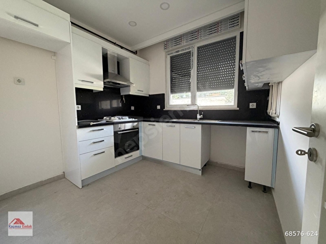 KADIKÖY KOŞUYOLUN MARMARAYIN DİBİNDE, PANORAMİK DENİZ VE ŞEHİR MANZARALI 4+1 SATILIK DUBLEKS - Görsel 8