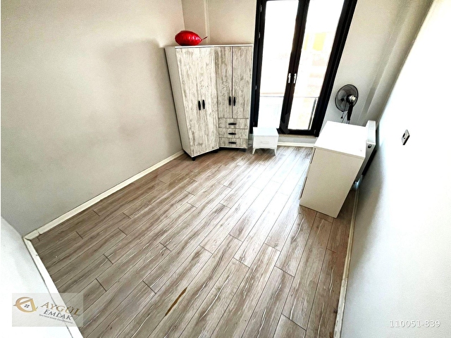 EDREMİT MERKEZDE ACİLL FİYAT DÜŞTÜ AYGÜLDEN DOĞALGAZ KOMBİLİ ASANSÖRLÜ SIĞINAKLI 1+1 SATILIK DAİRE - Görsel 18