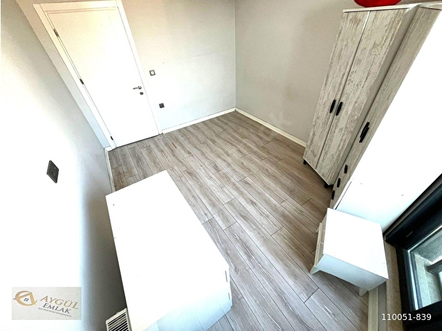 EDREMİT MERKEZDE ACİLL FİYAT DÜŞTÜ AYGÜLDEN DOĞALGAZ KOMBİLİ ASANSÖRLÜ SIĞINAKLI 1+1 SATILIK DAİRE - Görsel 23