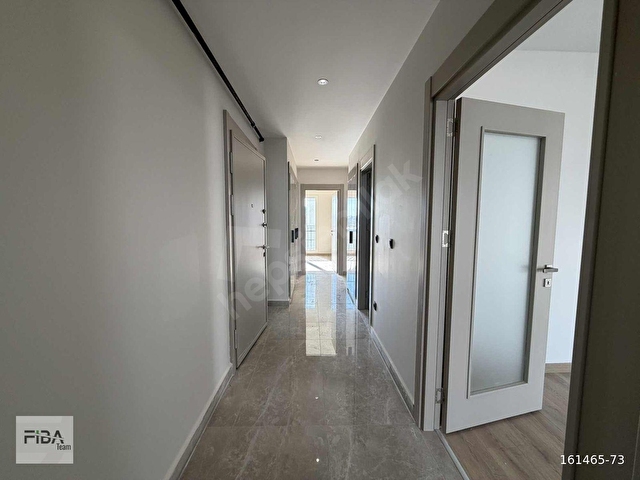 BÜYÜKÇEKMECEDE LÜKS HAVUZLU SİTEDE 2+1 ARA KAT KÖŞE DAİRE - Görsel 6