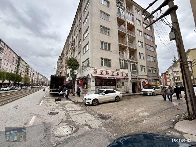 ODUNPAZARI VİŞNELİK MAH. ÖĞRETMENLER BULV ASANSÖRLÜ KİRALIK 3+1