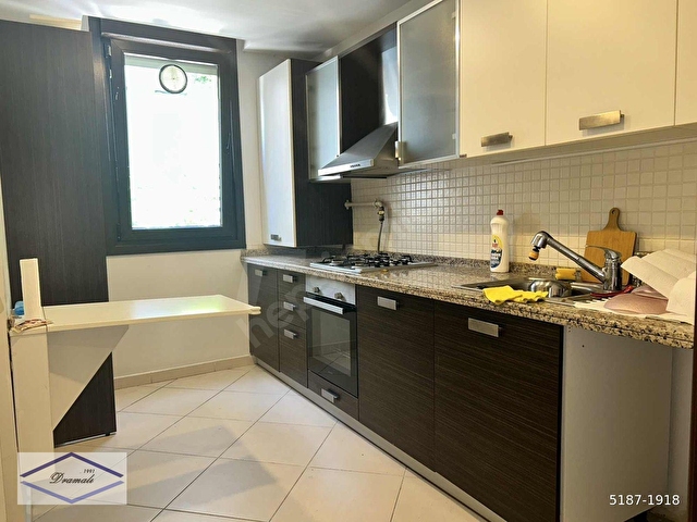 Kalamış Wyndham Otel Karşısında Genç, 4 katlı Binada 2+1 - Görsel 21