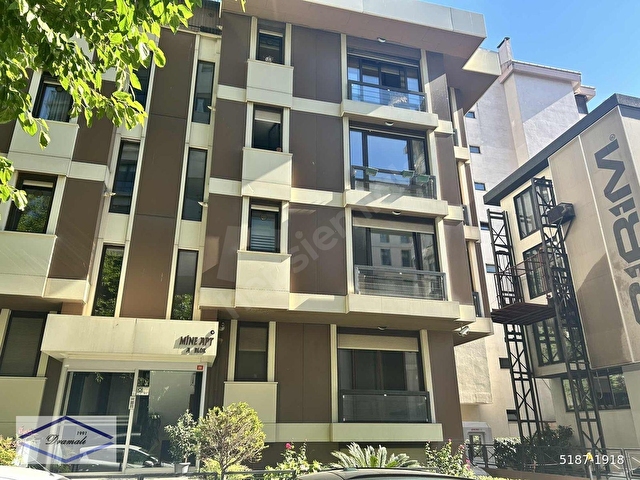 Kalamış Wyndham Otel Karşısında Genç, 4 katlı Binada 2+1 - Görsel 2