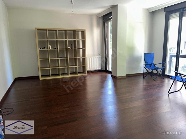 Kalamış Wyndham Otel Karşısında Genç, 4 katlı Binada 2+1 - Görsel 7