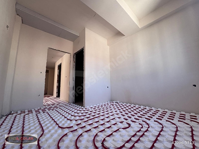 ERENKÖYDE MERKEZİ LOKASYONDA BALKONLU 74 M2 NET ARAKAT - Görsel 25