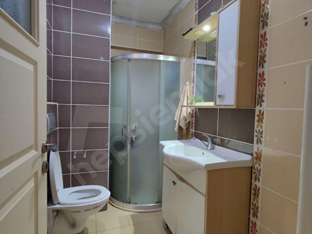 ERDEK ÖDEN EMLAKTAN SATILIK YENİ BİNADA DAİRE - Görsel 3
