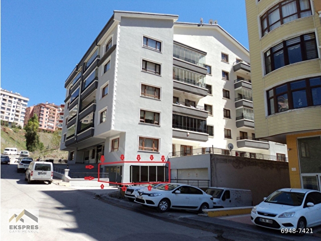 BALGAT GÖKKUŞAĞI CADDESİNE 1 BİNA MESAFEDE 330M2 DÜKKAN-DEPO