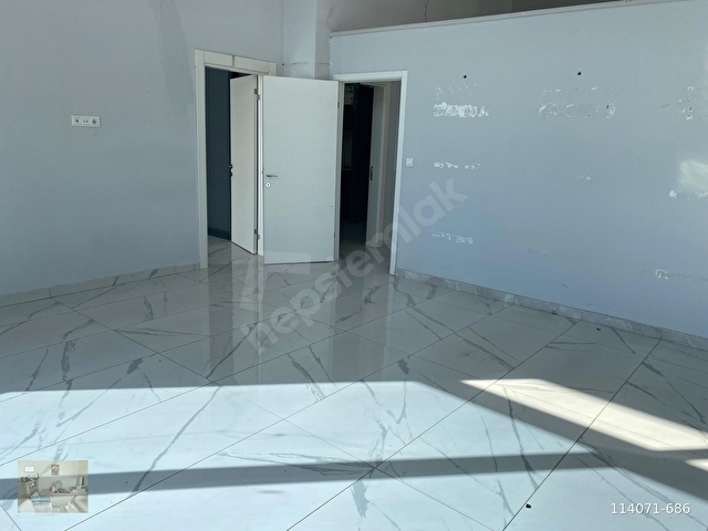 Bağlıca Merkezde Yalınkılıç İş Merkezinde Kiralık Büro/Ofis - Görsel 24