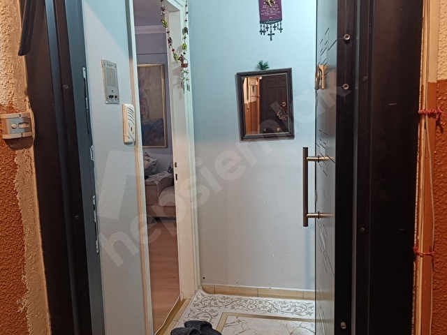 SOFULAR CADDE ÜSTÜ KÖŞE BİNA 100 M2 FERAH GENİŞ TEMİZ 2+1 - Görsel 3