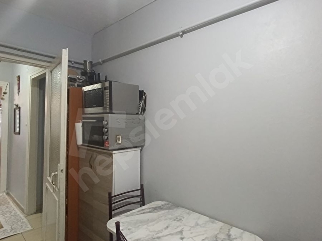 SOFULAR CADDE ÜSTÜ KÖŞE BİNA 100 M2 FERAH GENİŞ TEMİZ 2+1 - Görsel 8