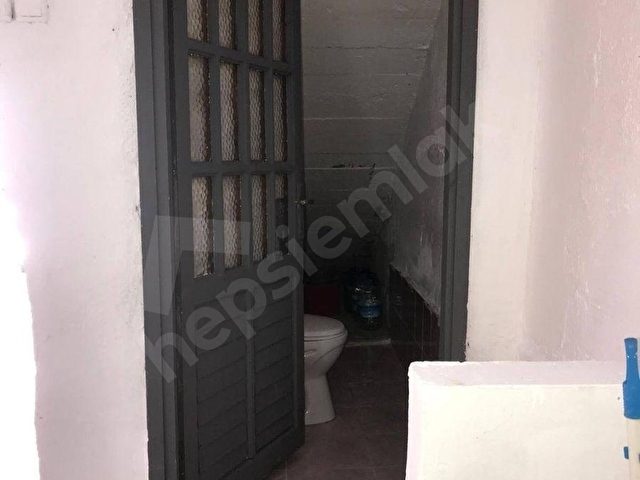 Ayvalık Merkezde Dükkan Üzeri Dubleks Ev - Yatırım Fırsatı! - Görsel 8