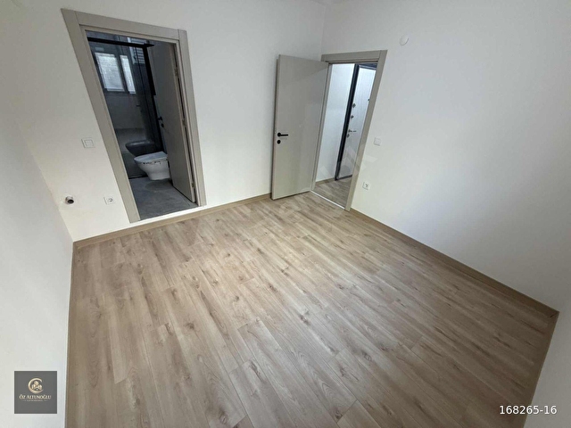 TAPU MASRAFSIZ CEPHE SEÇENEKLERİYLE 1+1 SATILIK ARA KAT DAİRE - Görsel 8
