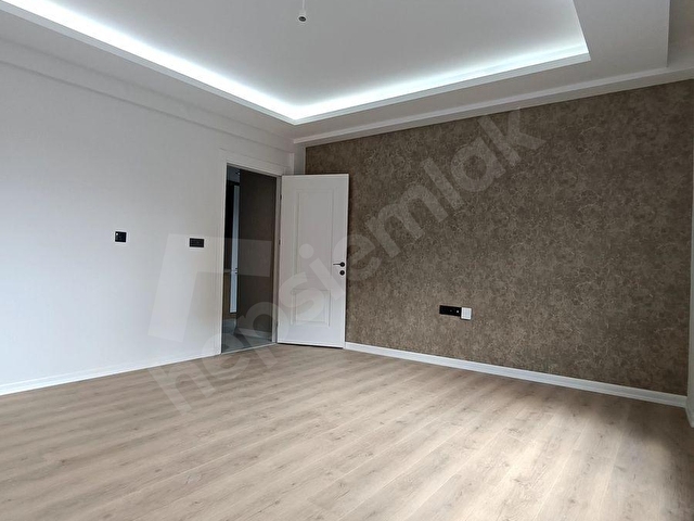 İL EMNİYET MÜDÜRLÜĞÜNÜN ARKA SOKAĞINDA KATTA TEK 3+1 SIFIR - Görsel 10