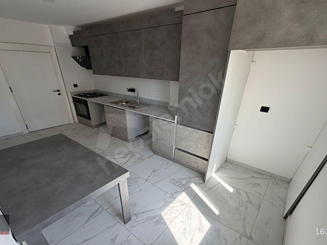 MES GAYRİMENKULDEN TRAMVAY YAKINI Y.GİRİŞ 2+1 DAİRE - Görsel 2