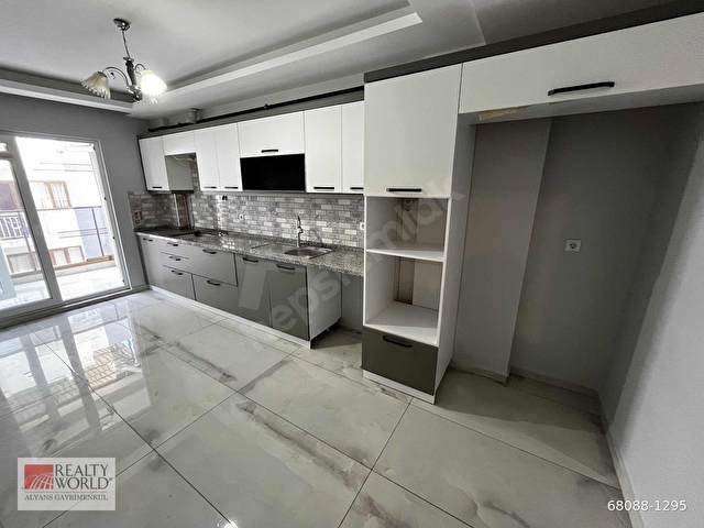 REALTY WORLD ALYANSTAN MEŞRUTİYETTE KİRALIK 3+1 DAİRE - Görsel 11
